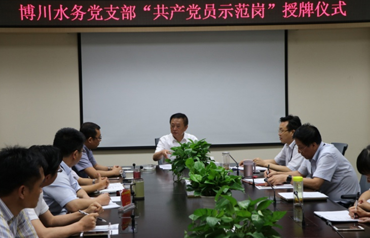 �Ա��Ƚ� ���롰ʾ���ڡ���˾���С���Աʾ���ڡ�������ʽ--��˾���С���Աʾ���ڡ�������ʽ